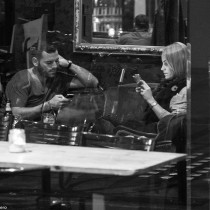 La morte della conversazione? Fotografia di Babycake Romero