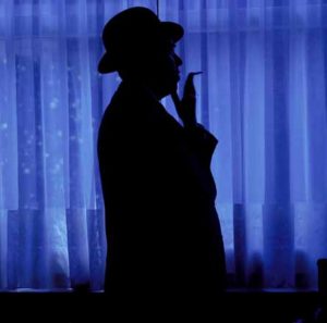 René Magritte fotografato da Lothar Wolleh.
